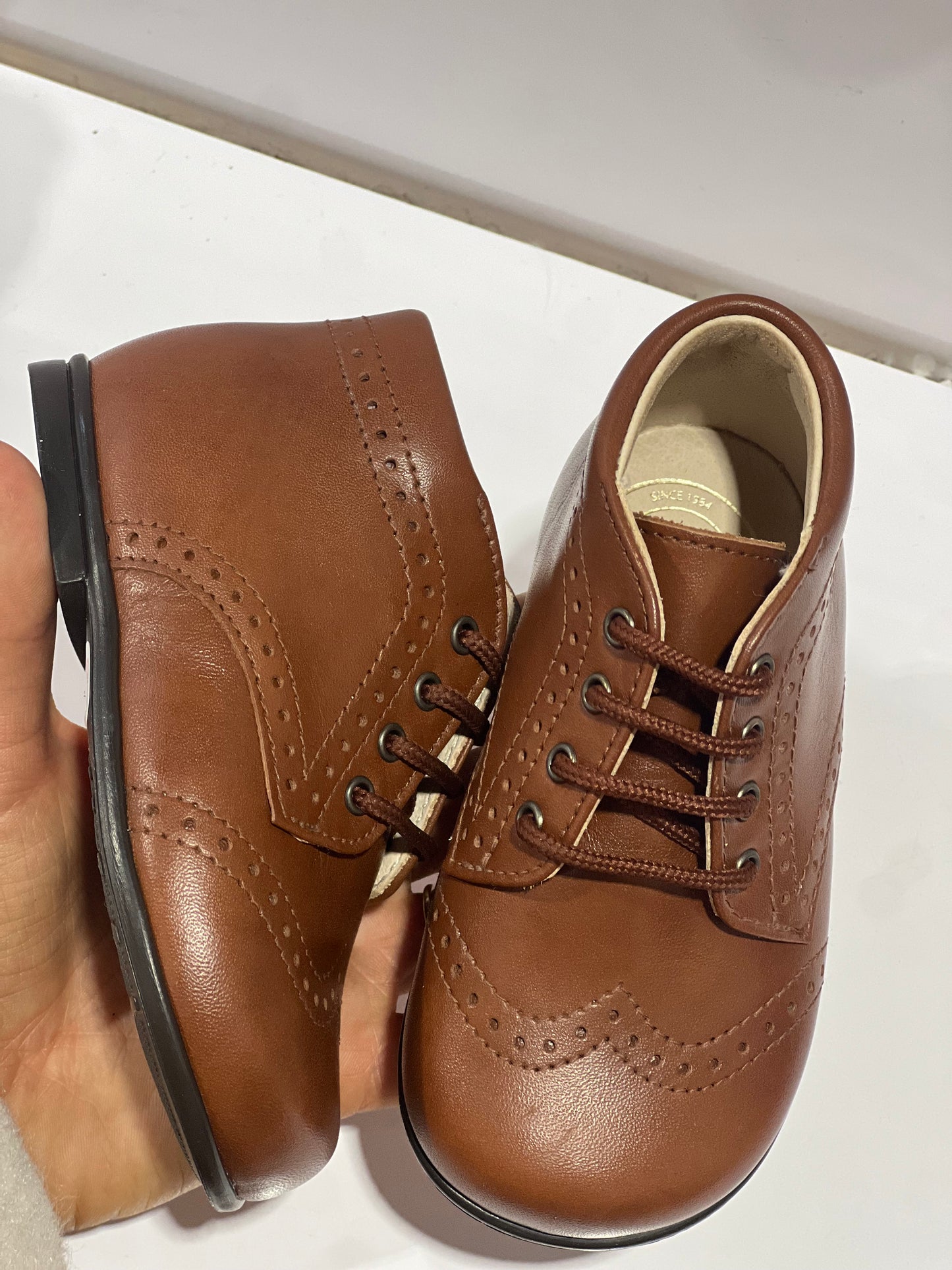 Beberlis Roble Brown Wingtip Lace-up Baby Bootie