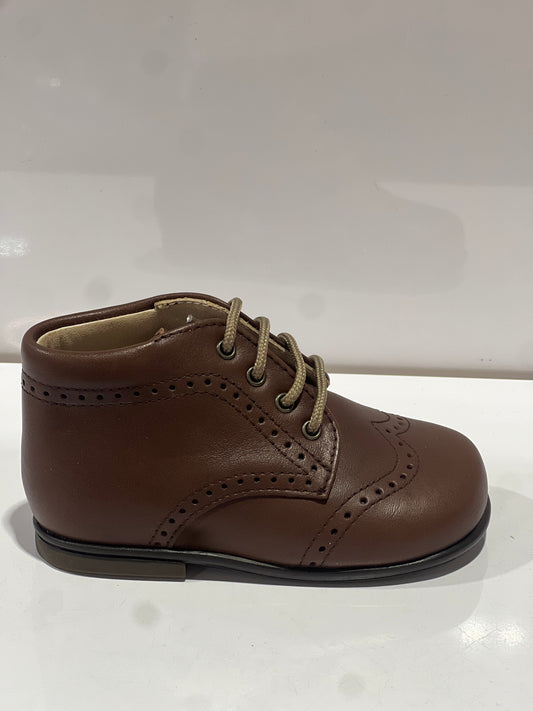 Beberlis Caoba Brown Lace-up Wingtip Baby Bootie