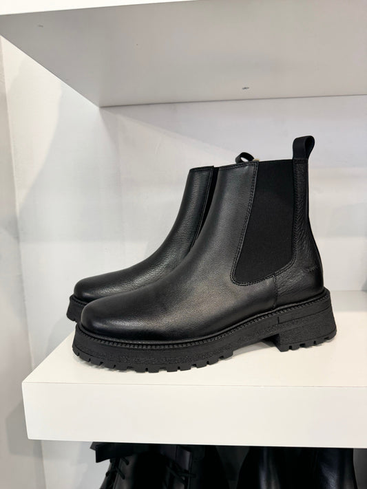 Angulus Black Track Sole Chelsea Boot